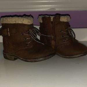 Girls boots